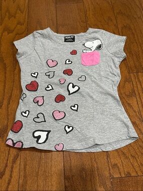 Peanuts Gray Snoopy Valentines Tee with Pink Pocket & Multi Heart Design